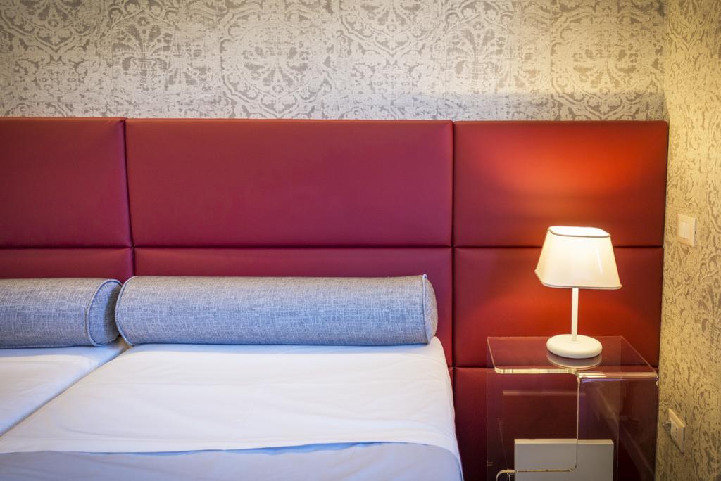Residenza Monfy Hotel Róma Kültér fotó