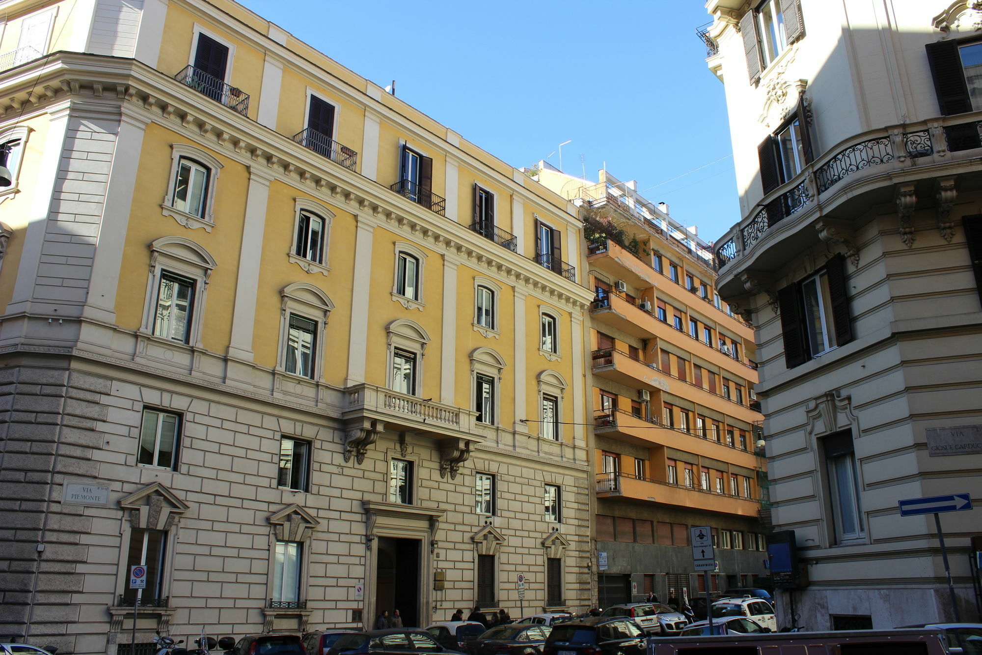 Residenza Monfy Hotel Róma Kültér fotó